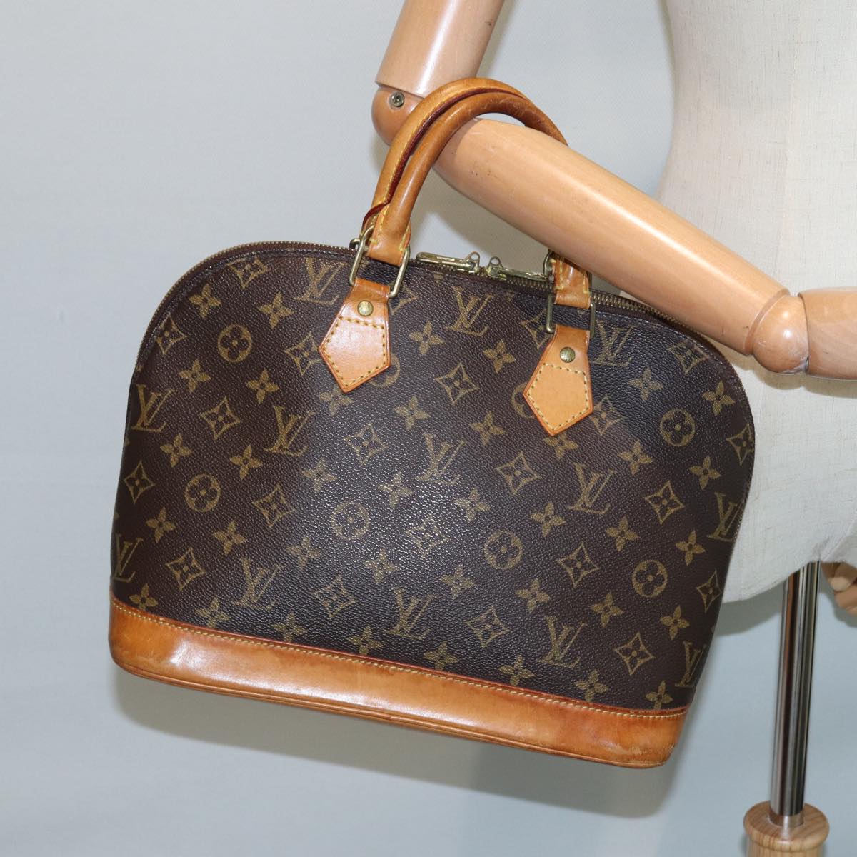 LOUIS VUITTON Monogram Alma Hand Bag M51130 LV 86114