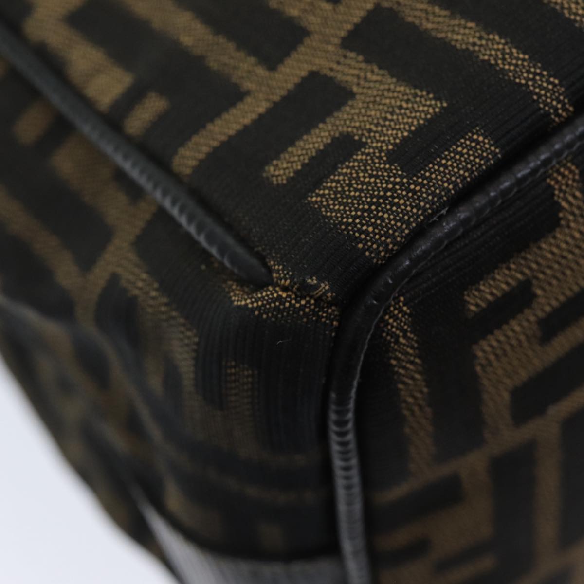 Luxury Fendi Zucca Canvas Vanity Pouch Brown Black gold86218