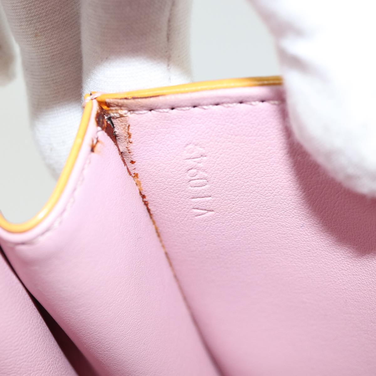 LOUIS VUITTON Vernis Spring Street Hand Bag Marshmallow Pink M91033 86224