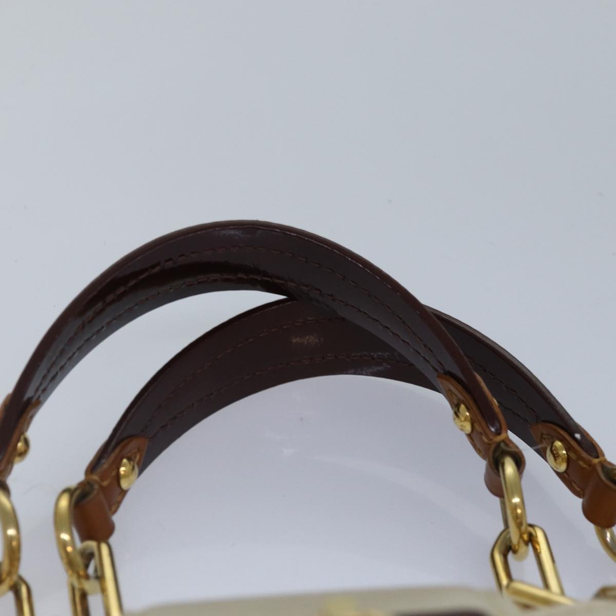 LOUIS VUITTON Monogram Charm Pochette Lover Hand Bag Ivory M95194 LV 86283A