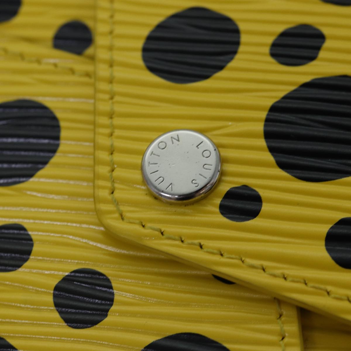 LOUIS VUITTON Epi Yayoi Kusama Pochette Kirigami Pouch Black M81959 86284S