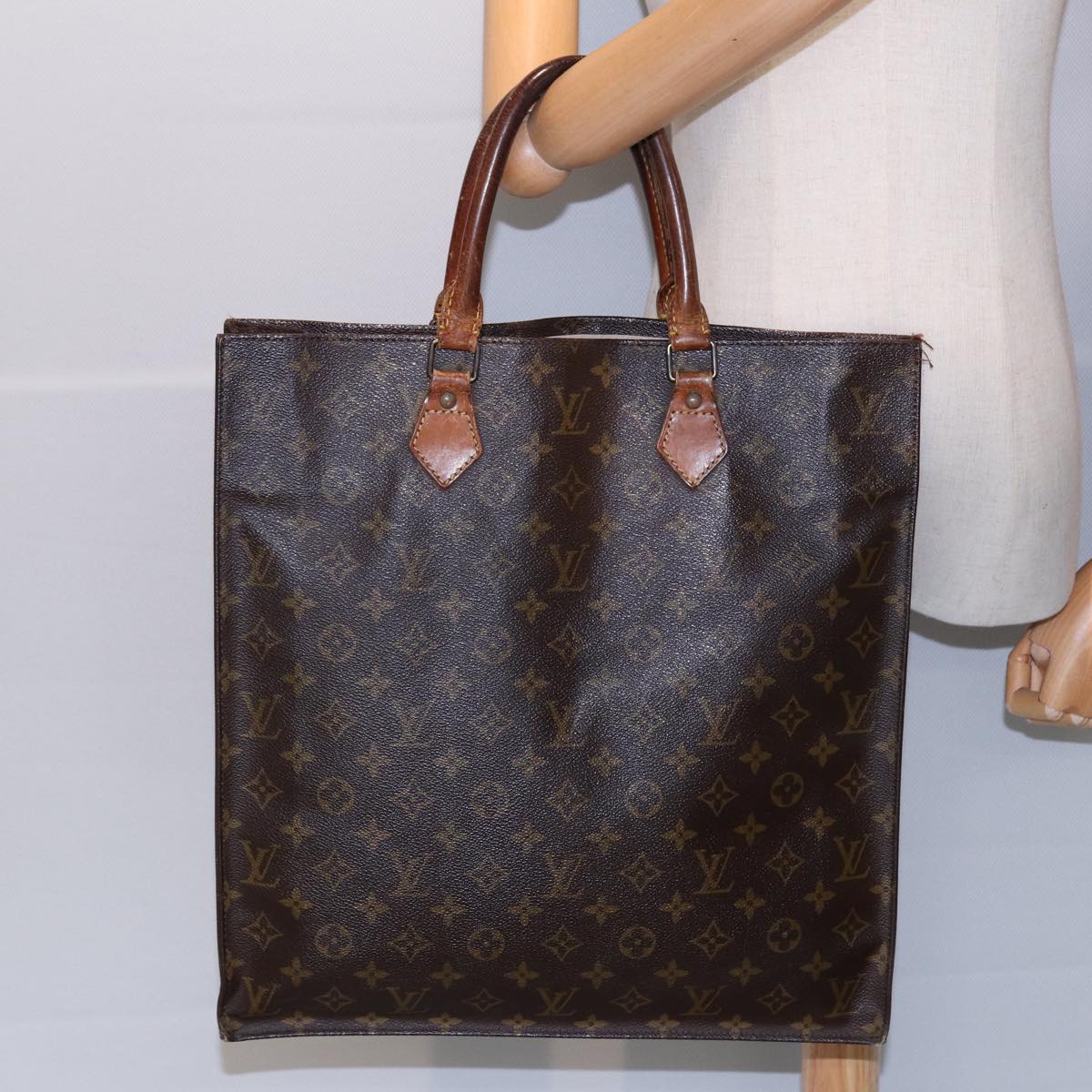 LOUIS VUITTON Monogram Sac Plat Hand Bag M51140 LV 86401