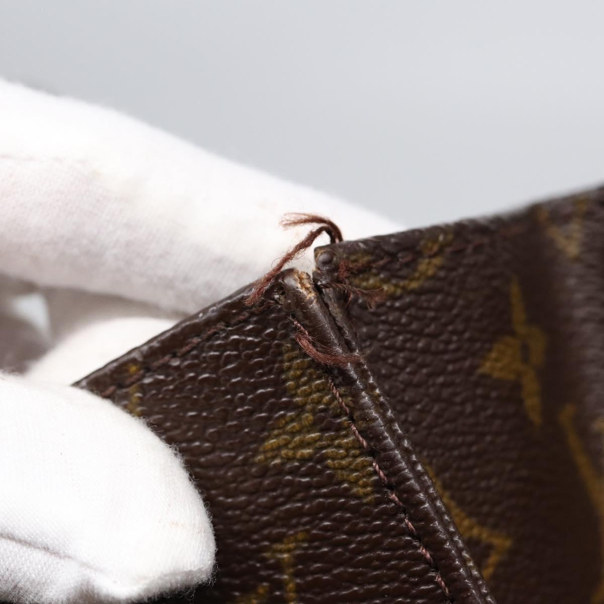 LOUIS VUITTON Monogram Sac Plat Hand Bag M51140 LV 86401