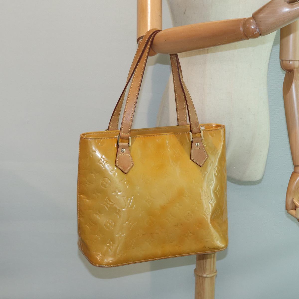 LOUIS VUITTON Monogram Vernis Houston Hand Bag Beige M91004 LV 86676