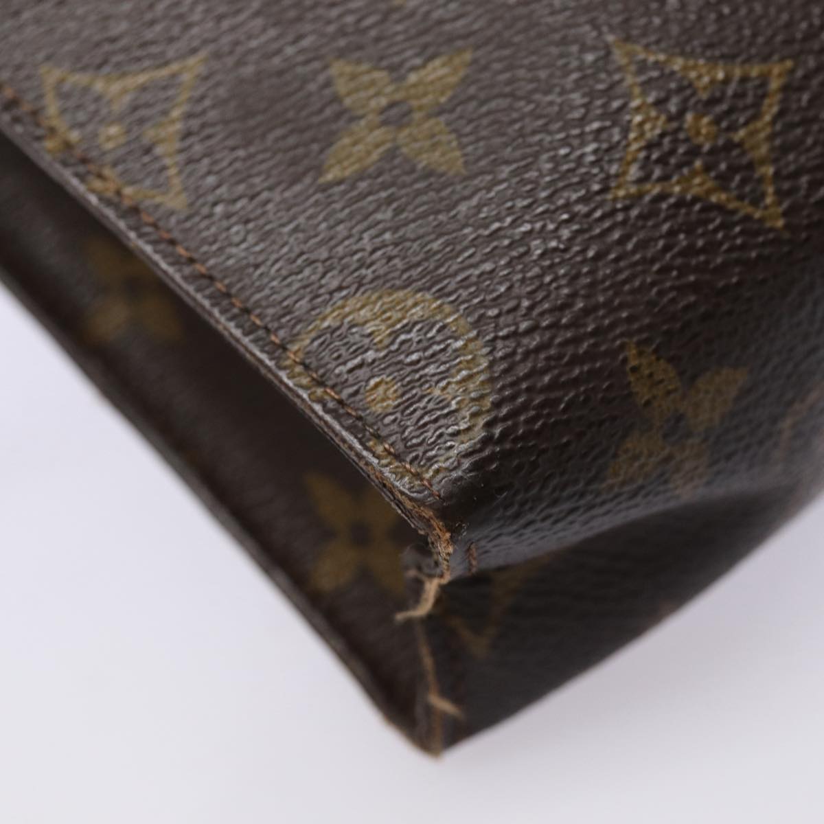 LOUIS VUITTON Monogram Poche Toilette 26 Pouch M47542 LV 86681
