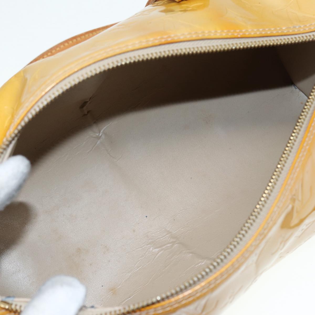 LOUIS VUITTON Monogram Vernis Bedford Hand Bag Beige M91006 LV 86746
