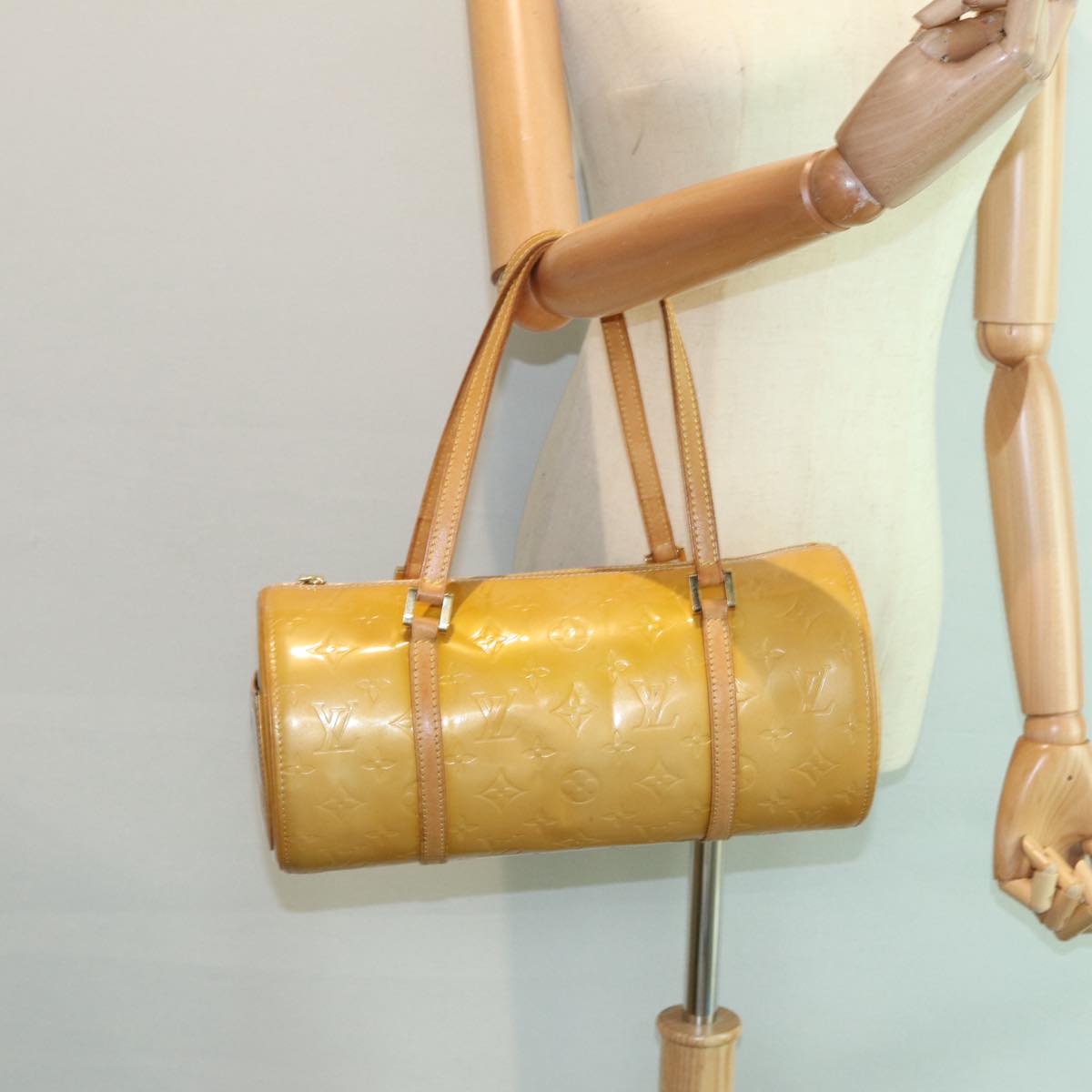 LOUIS VUITTON Monogram Vernis Bedford Hand Bag Beige M91006 LV 86746