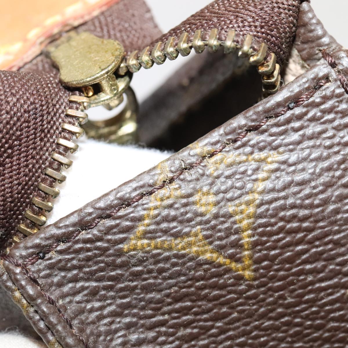 LOUIS VUITTON Monogram Poche Toilette 15 Pouch M47546 LV 87477
