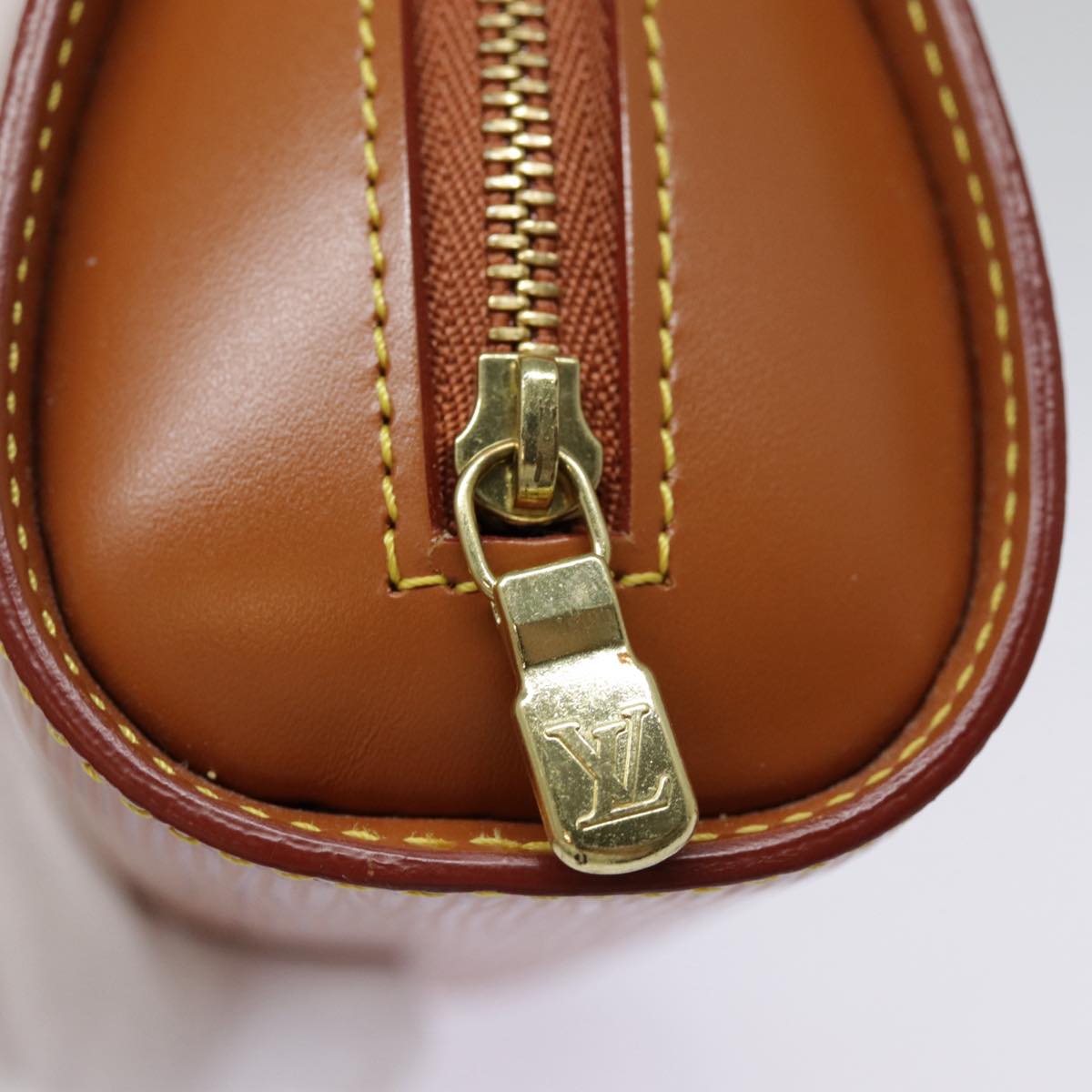 LOUIS VUITTON Epi Dofille PM Cosmetic Pouch Zipangu Gold M48448 LV 87710