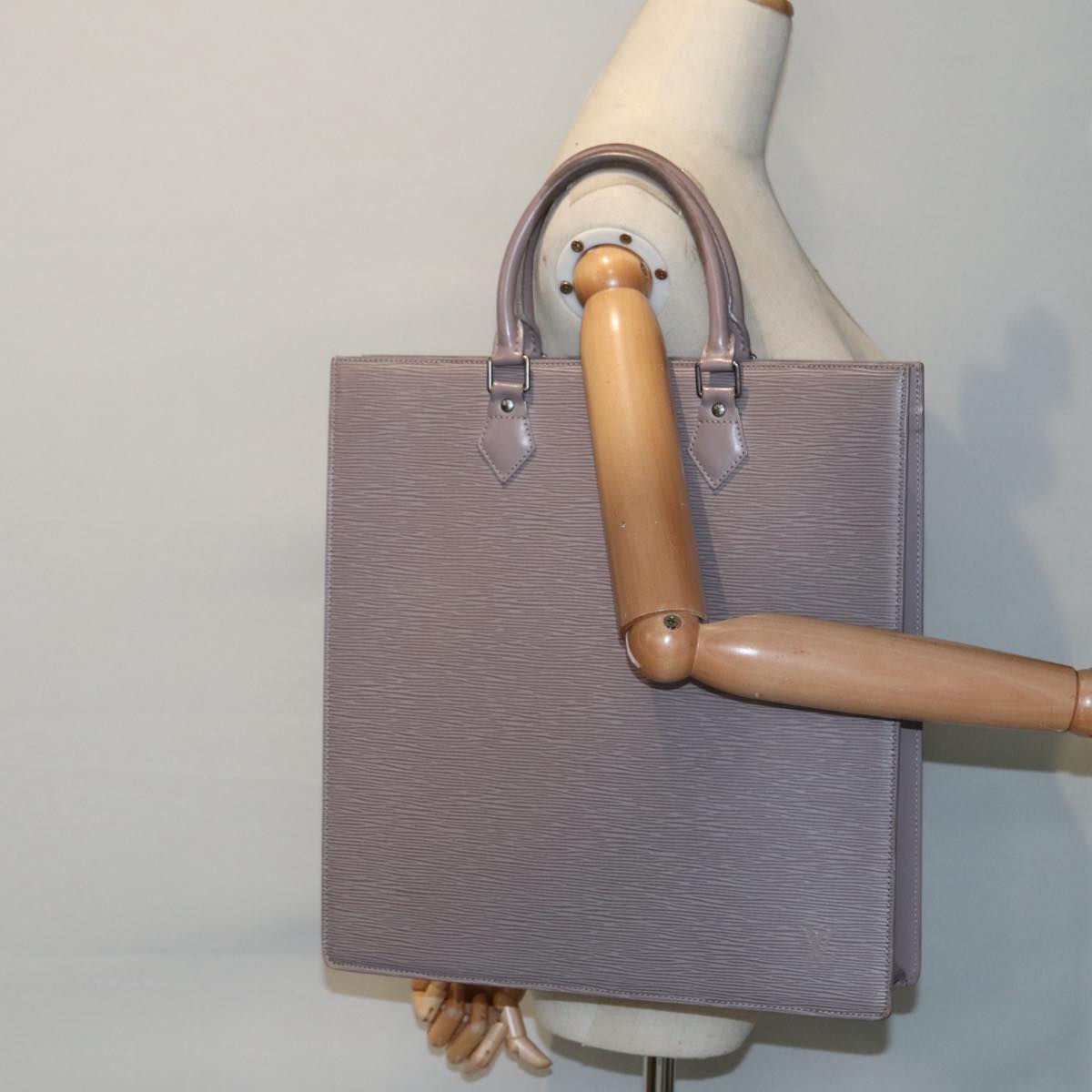LOUIS VUITTON Epi Sac Plat Hand Bag Lilac M5207B LV 87718