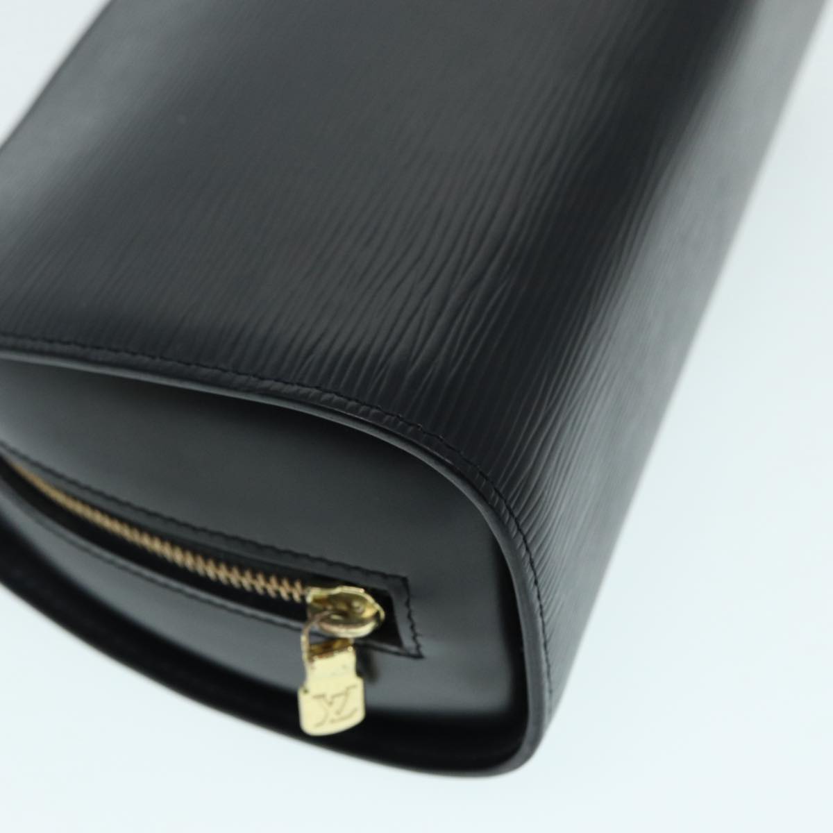 LOUIS VUITTON Epi Dauphine MM Pouch Black M48452 LV 87789