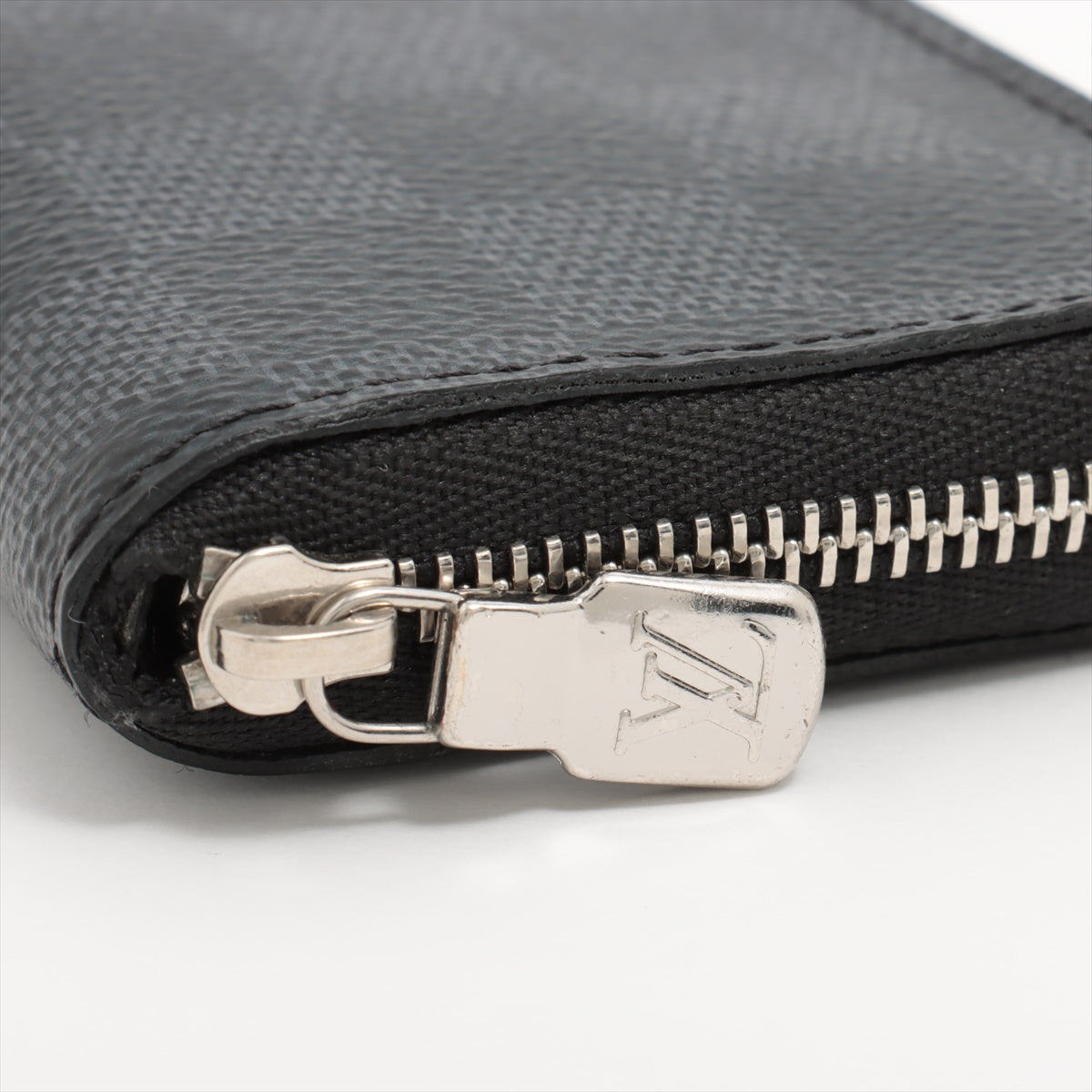 Louis Vuitton Damier Graphit Zippyr Coin Pass N63076 Black Coin Case  Reaction
