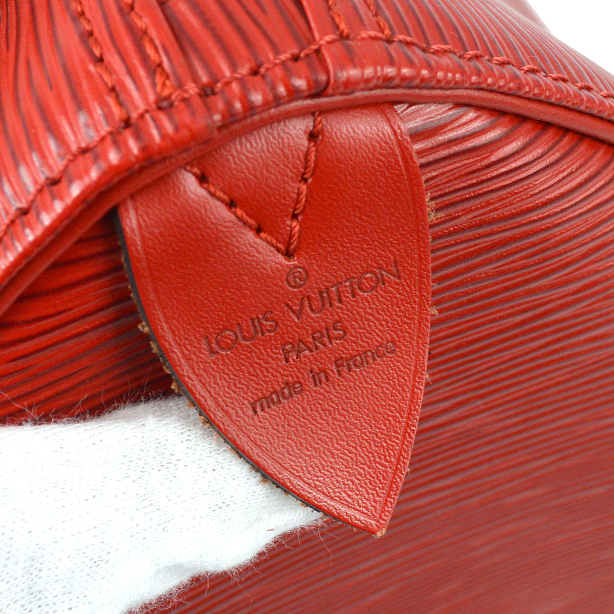 Louis Vuitton 1995 Red Epi Speedy 25 Handbag M43017