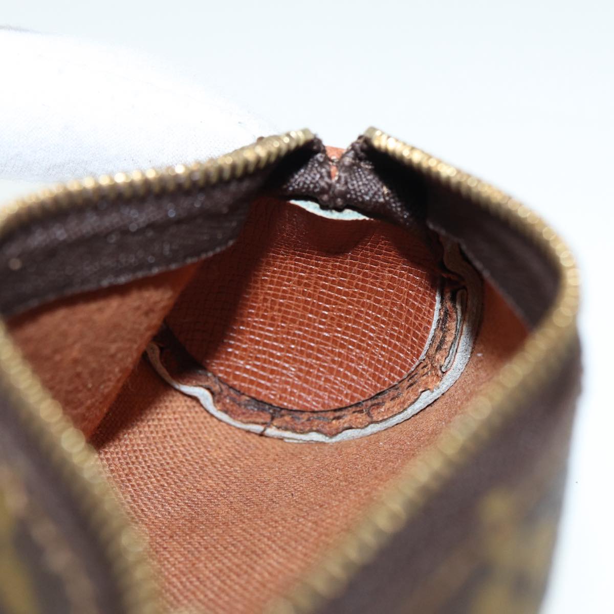 LOUIS VUITTON Monogram Etui 3 Ball de Golf Pouch M58249 LV 88053