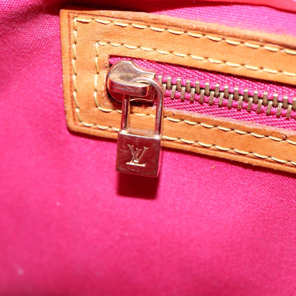 LOUIS VUITTON Monogram Vernis Reade PM Hand Bag Pink Fuchsia M91221 88300