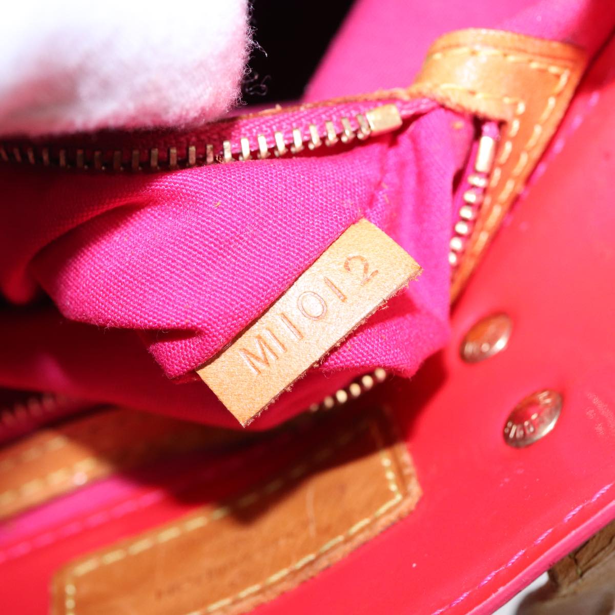 LOUIS VUITTON Monogram Vernis Reade PM Hand Bag Pink Fuchsia M91221 88300