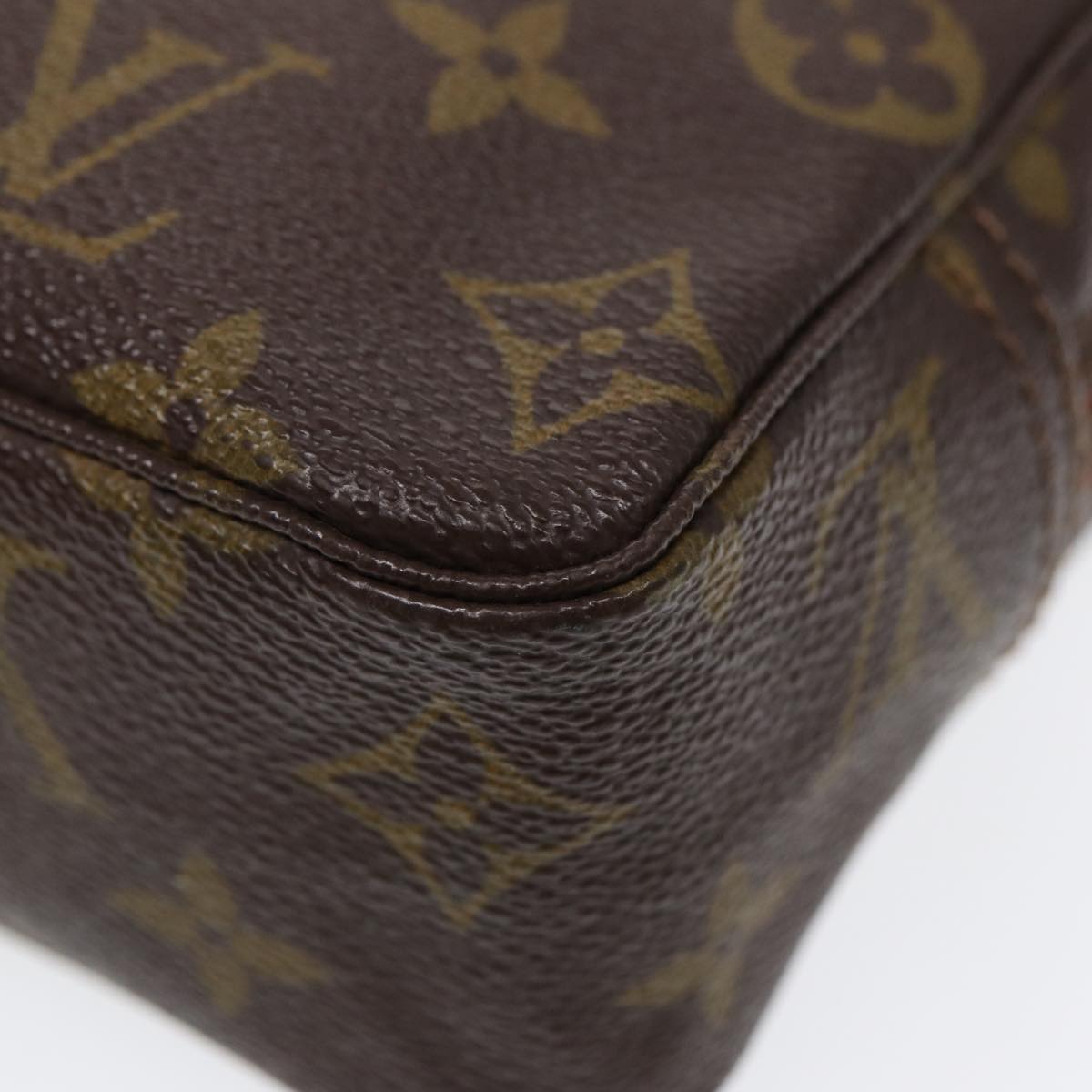 LOUIS VUITTON Monogram Trousse Toilette 18 Pouch M47526 LV 88311