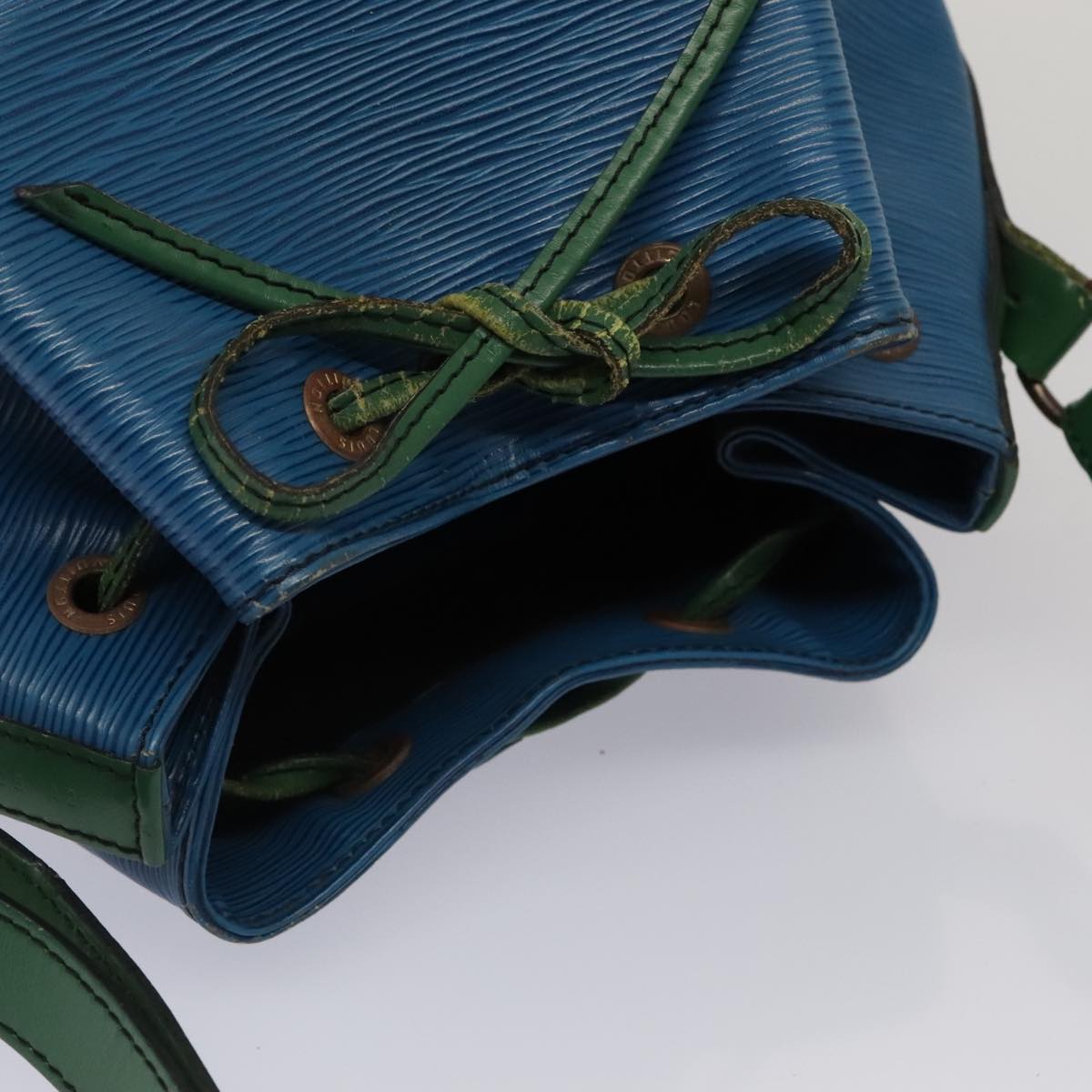 LOUIS VUITTON Epi Noe Shoulder Bag Bicolor color Green Blue M44044 LV 88338