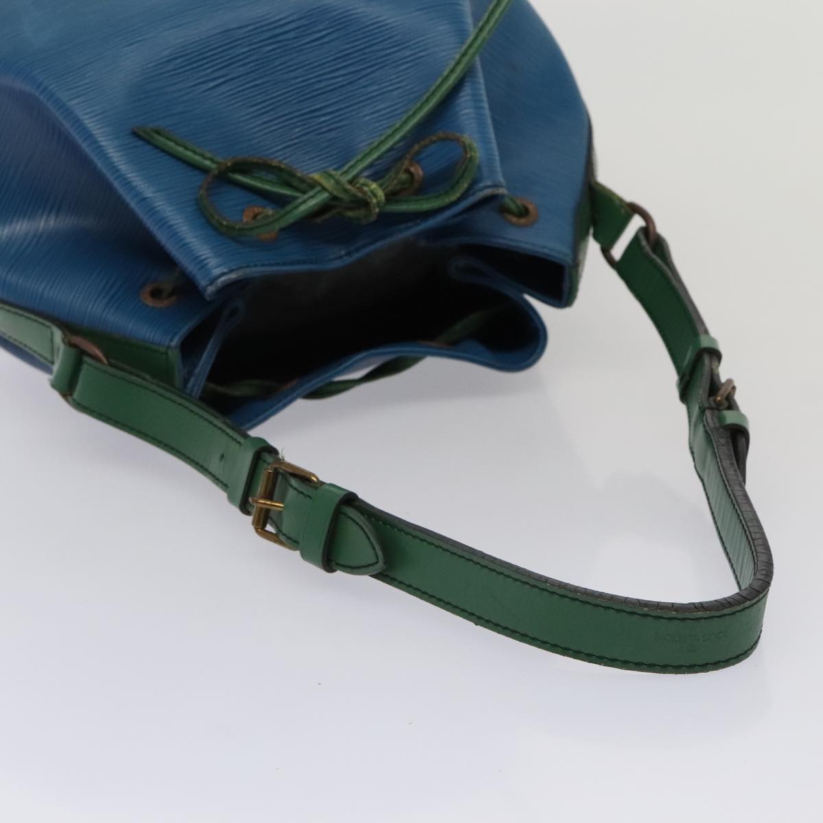 LOUIS VUITTON Epi Noe Shoulder Bag Bicolor color Green Blue M44044 LV 88338