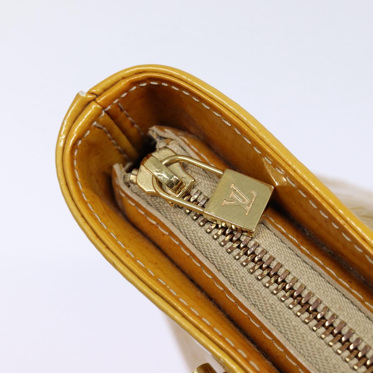 LOUIS VUITTON Monogram Vernis Houston Hand Bag Beige M91004 LV 88371