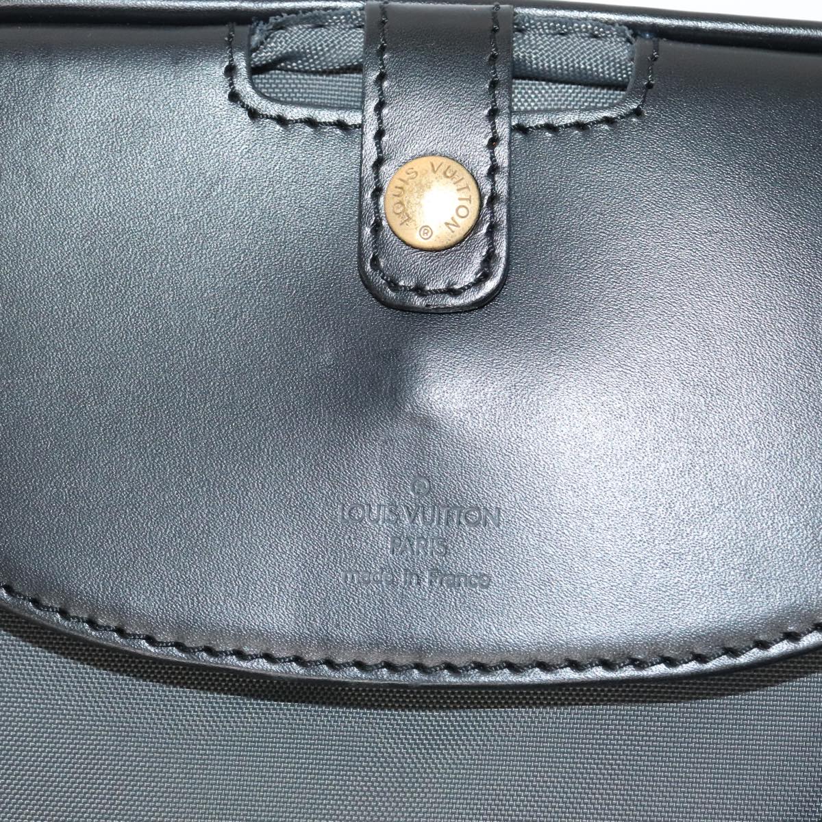 LOUIS VUITTON Epi Garment Cover Black LV 88373