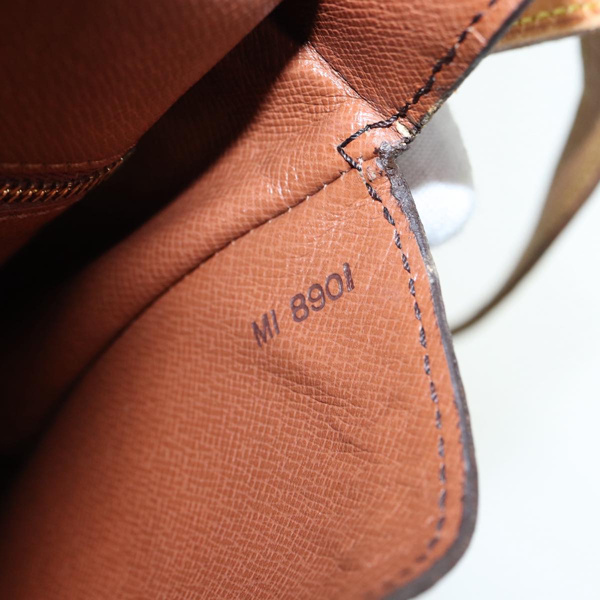 LOUIS VUITTON Monogram Saint Cloud MM Shoulder Bag M51243 LV 88396