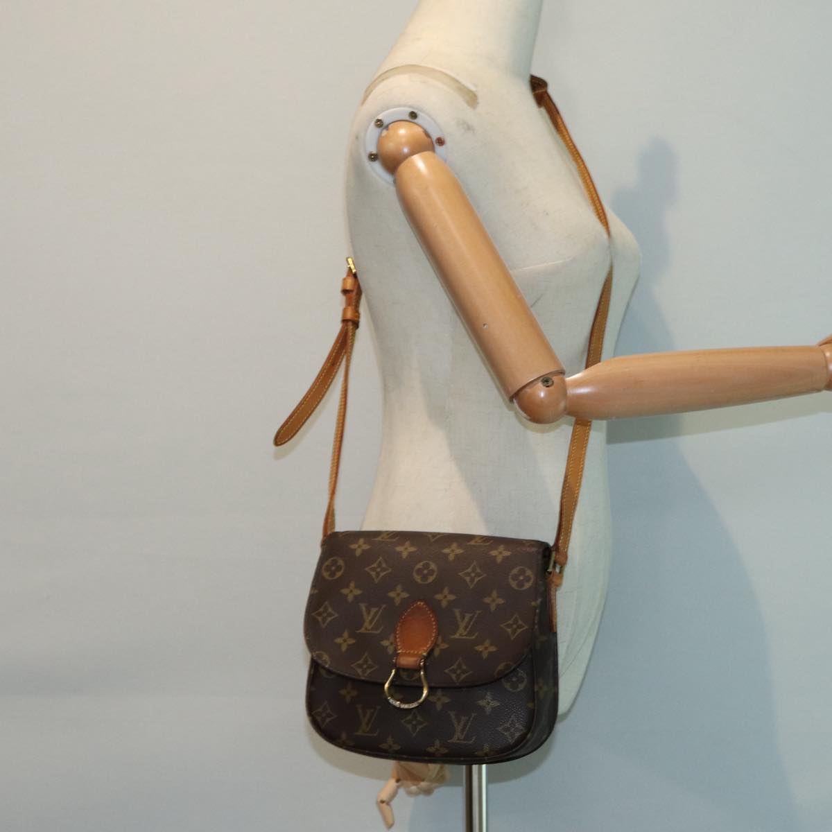 LOUIS VUITTON Monogram Saint Cloud MM Shoulder Bag M51243 LV 88396