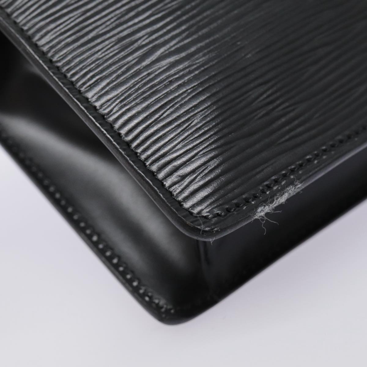 LOUIS VUITTON Epi Montaigne 23 Clutch Bag Black M52662 LV 88630