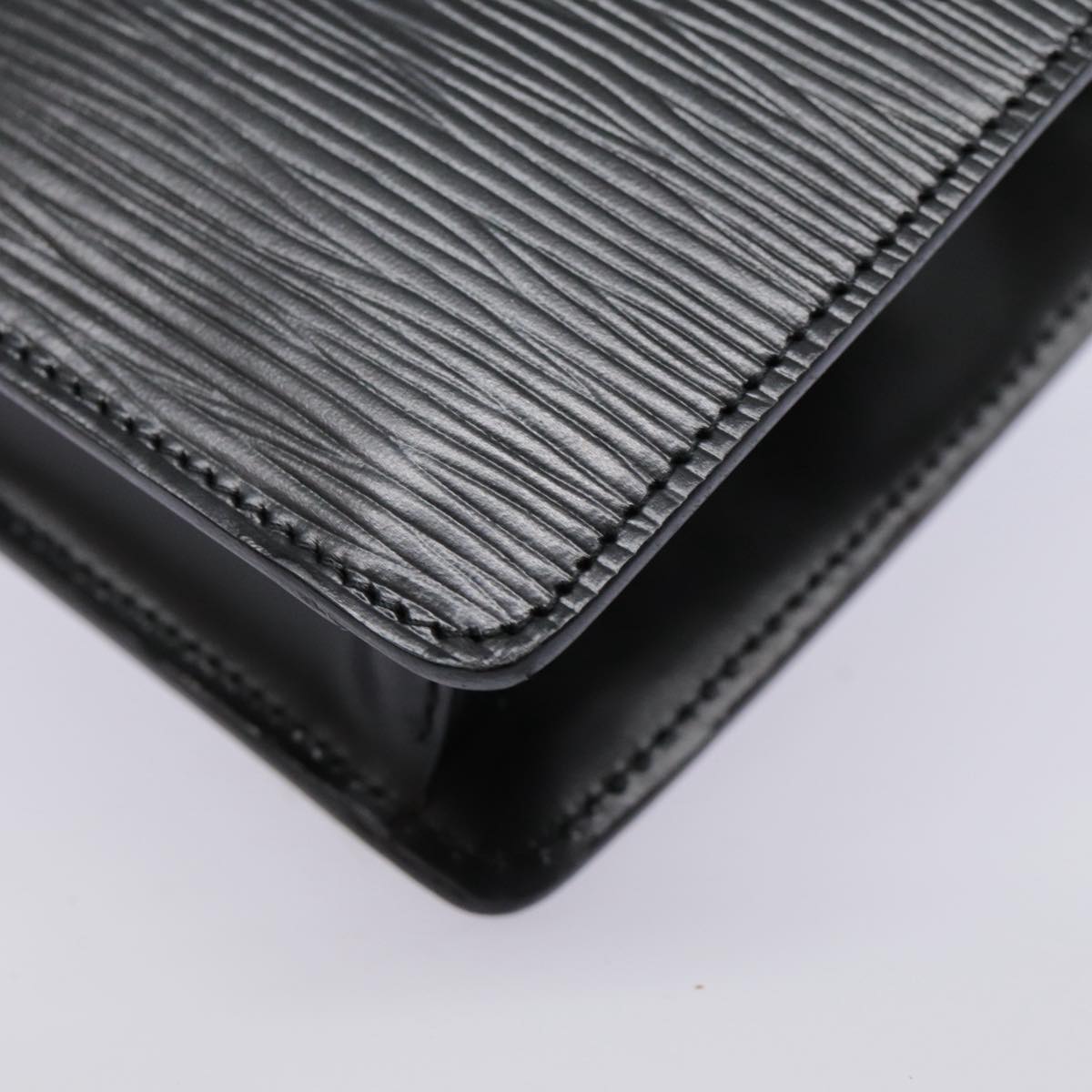 LOUIS VUITTON Epi Montaigne 23 Clutch Bag Black M52662 LV 88630