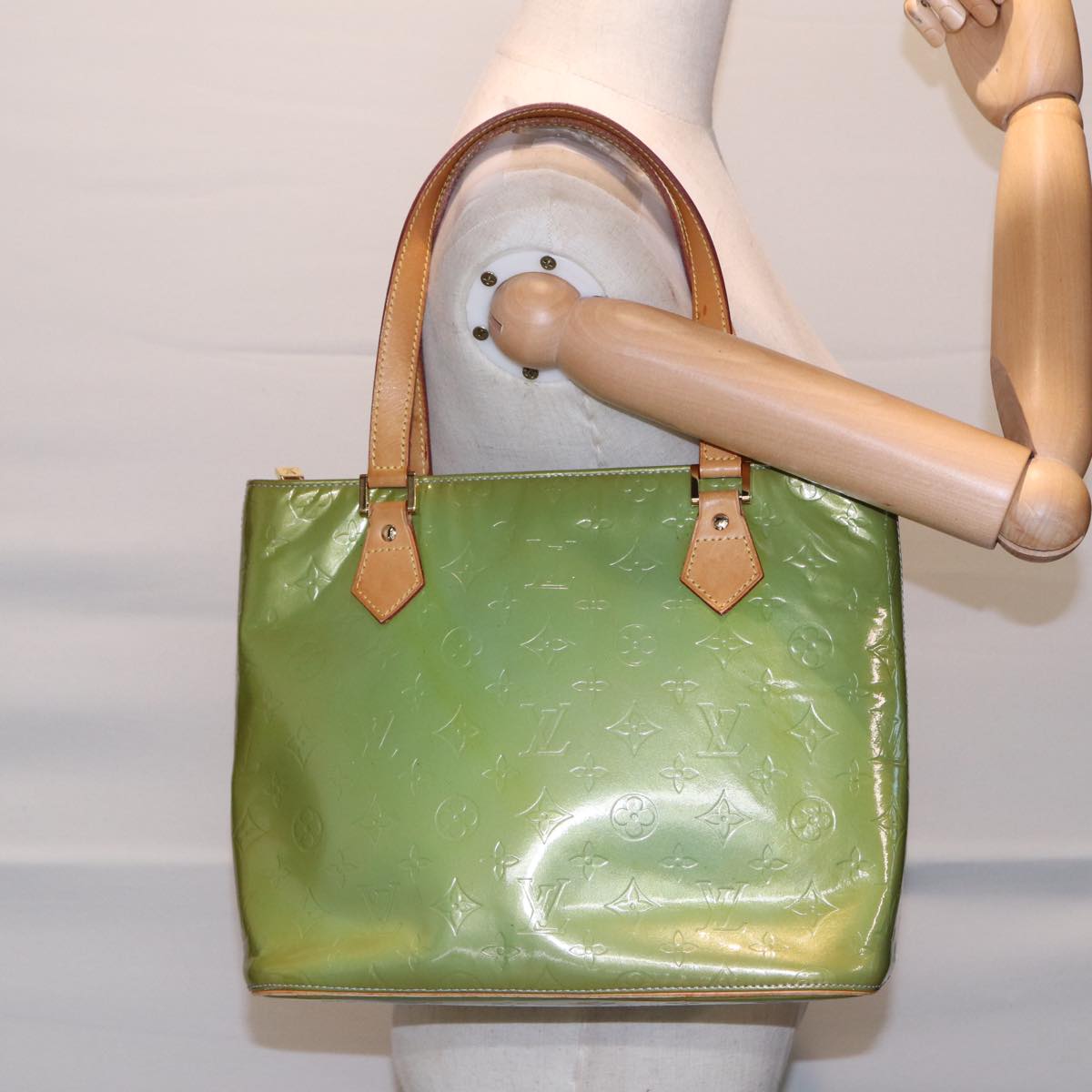 LOUIS VUITTON Monogram Vernis Houston Hand Bag Baby Blue M91005 LV 88760