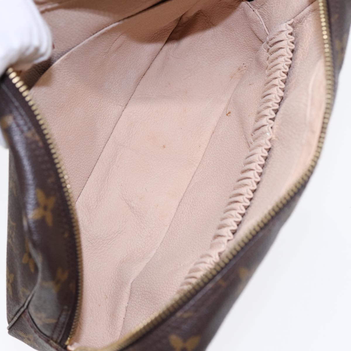 LOUIS VUITTON Monogram Trousse Toilette 23 Clutch Bag M47524 LV 88802
