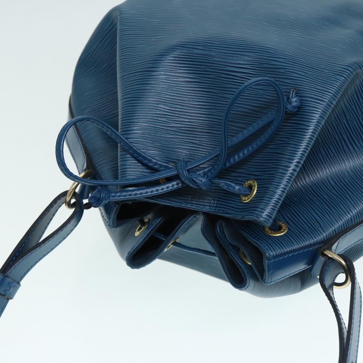 LOUIS VUITTON Epi Petit Noe Shoulder Bag Blue M44105 LV 88889