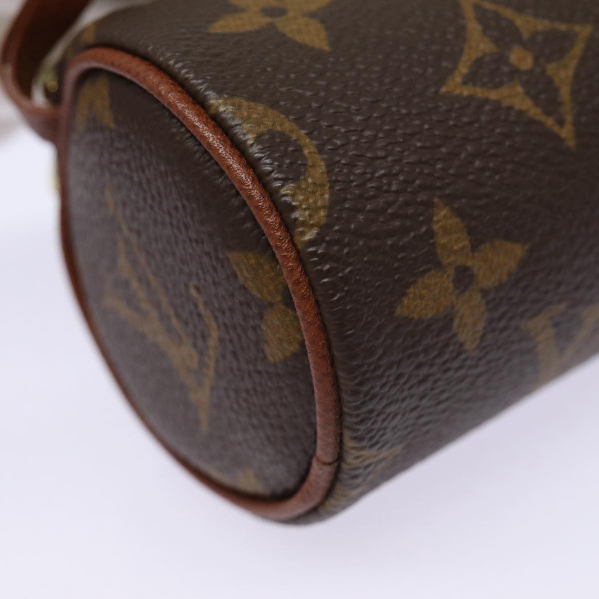 LOUIS VUITTON Monogram Papillon Pouch LV 88901