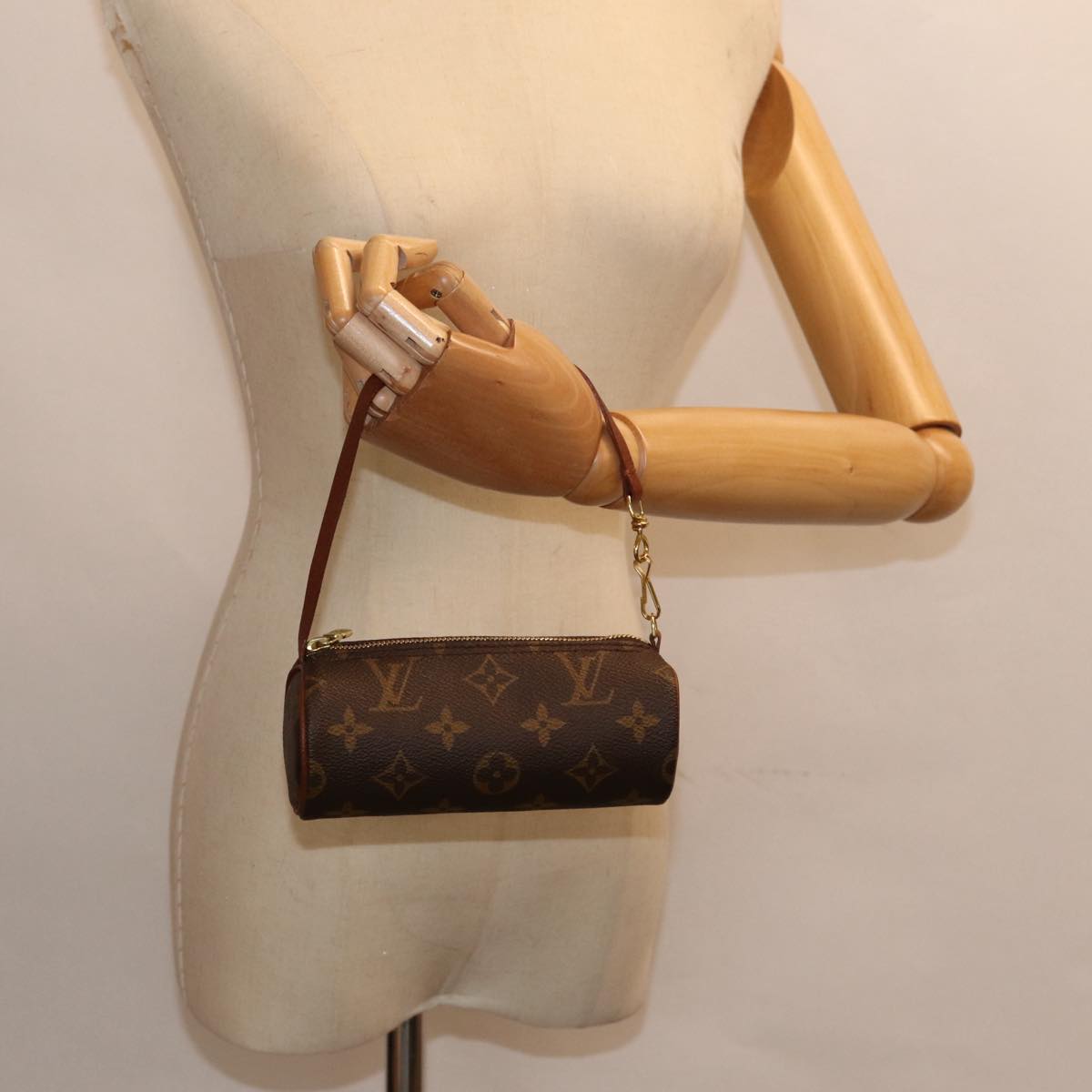 LOUIS VUITTON Monogram Papillon Pouch LV 88901