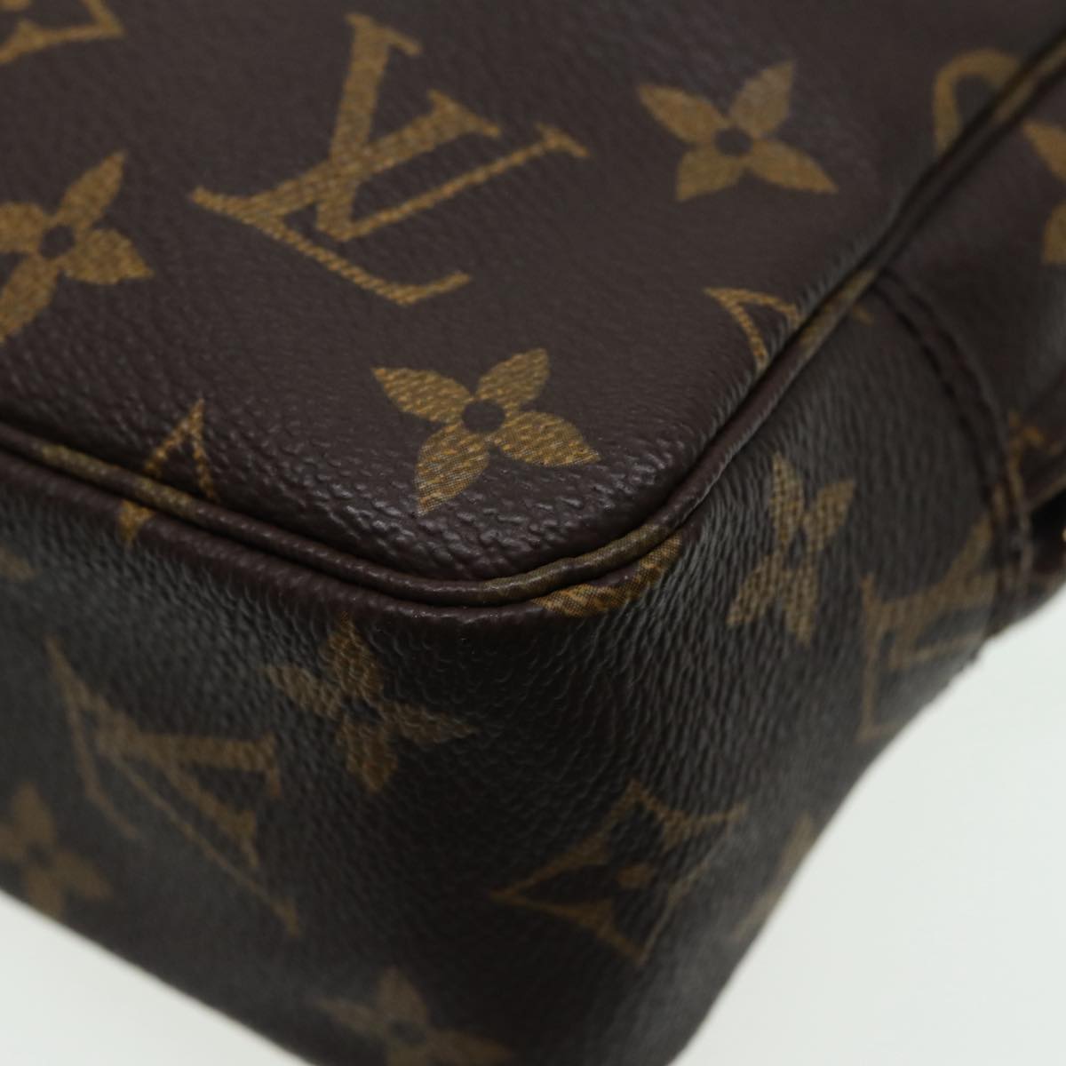 LOUIS VUITTON Monogram Trousse Toilette 23 Clutch Bag M47524 LV 88910