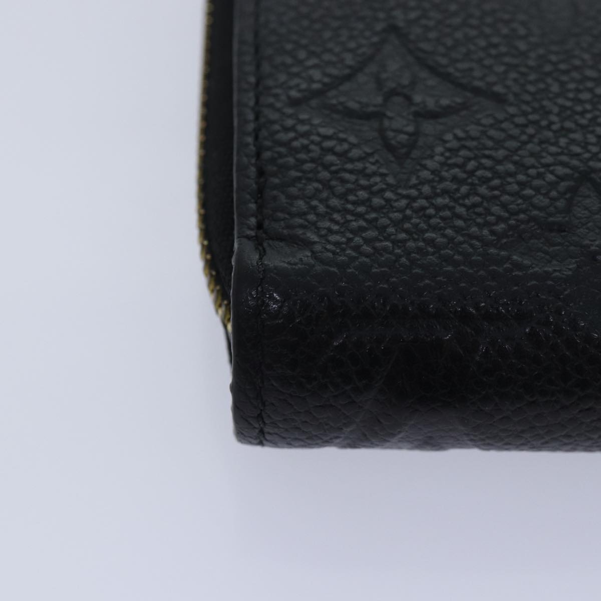 LOUIS VUITTON Monogram Empreinte Zippy Wallet Black M61864 LV 89010A