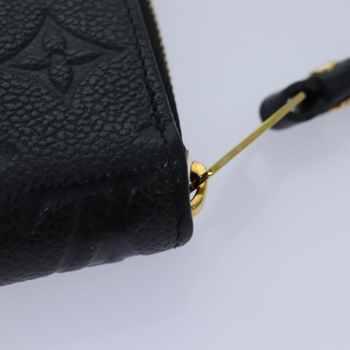 LOUIS VUITTON Monogram Empreinte Zippy Wallet Black M61864 LV 89010A