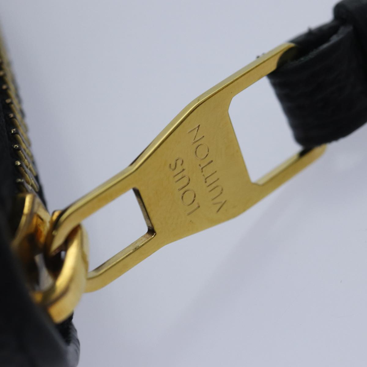 LOUIS VUITTON Monogram Empreinte Zippy Wallet Black M61864 LV 89010A
