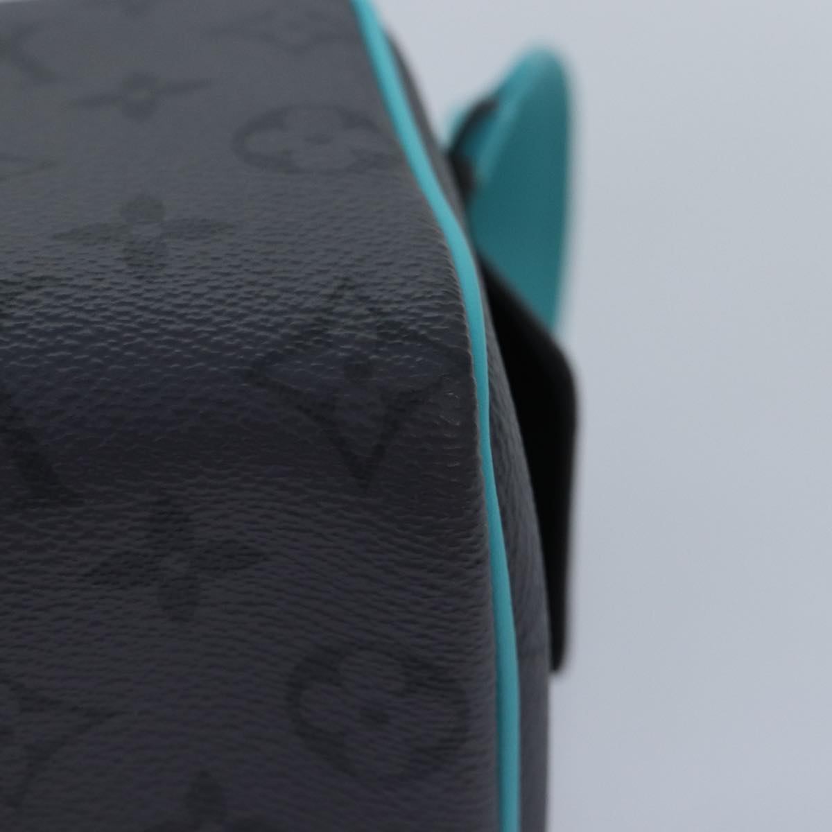 LOUIS VUITTON Monogram Eclipse Reverse Dopp Kit Bag Turquoise M11482 89059SA