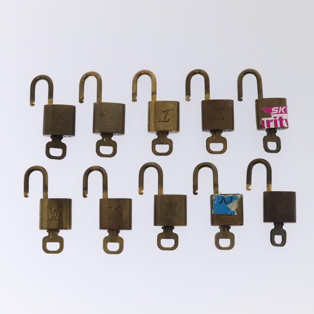 LOUIS VUITTON Padlock 10set metal Gold Tone LV 89072