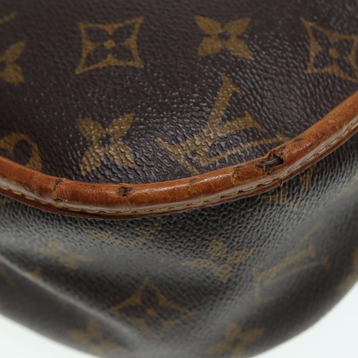 LOUIS VUITTON Monogram Menilmontant PM Shoulder Bag M40474 LV 89108