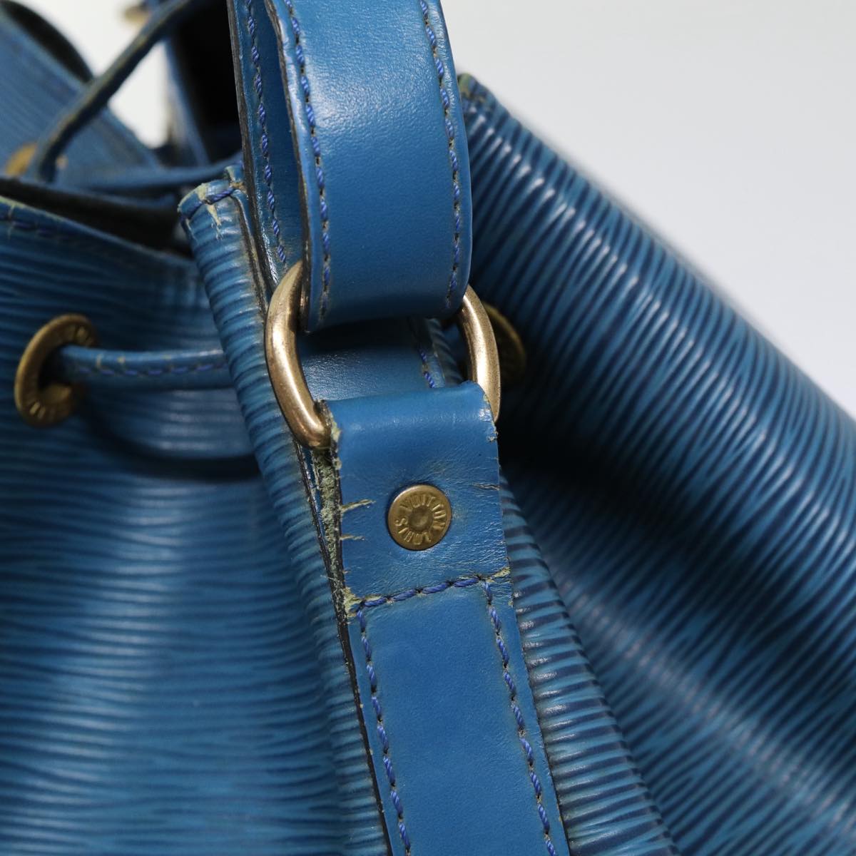 LOUIS VUITTON Epi Petit Noe Shoulder Bag Blue M44105 LV 89128