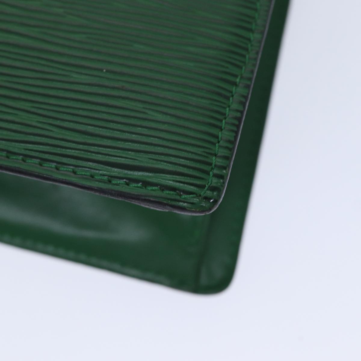 LOUIS VUITTON Epi Trousse Crete Pouch Green M48404 LV 89183