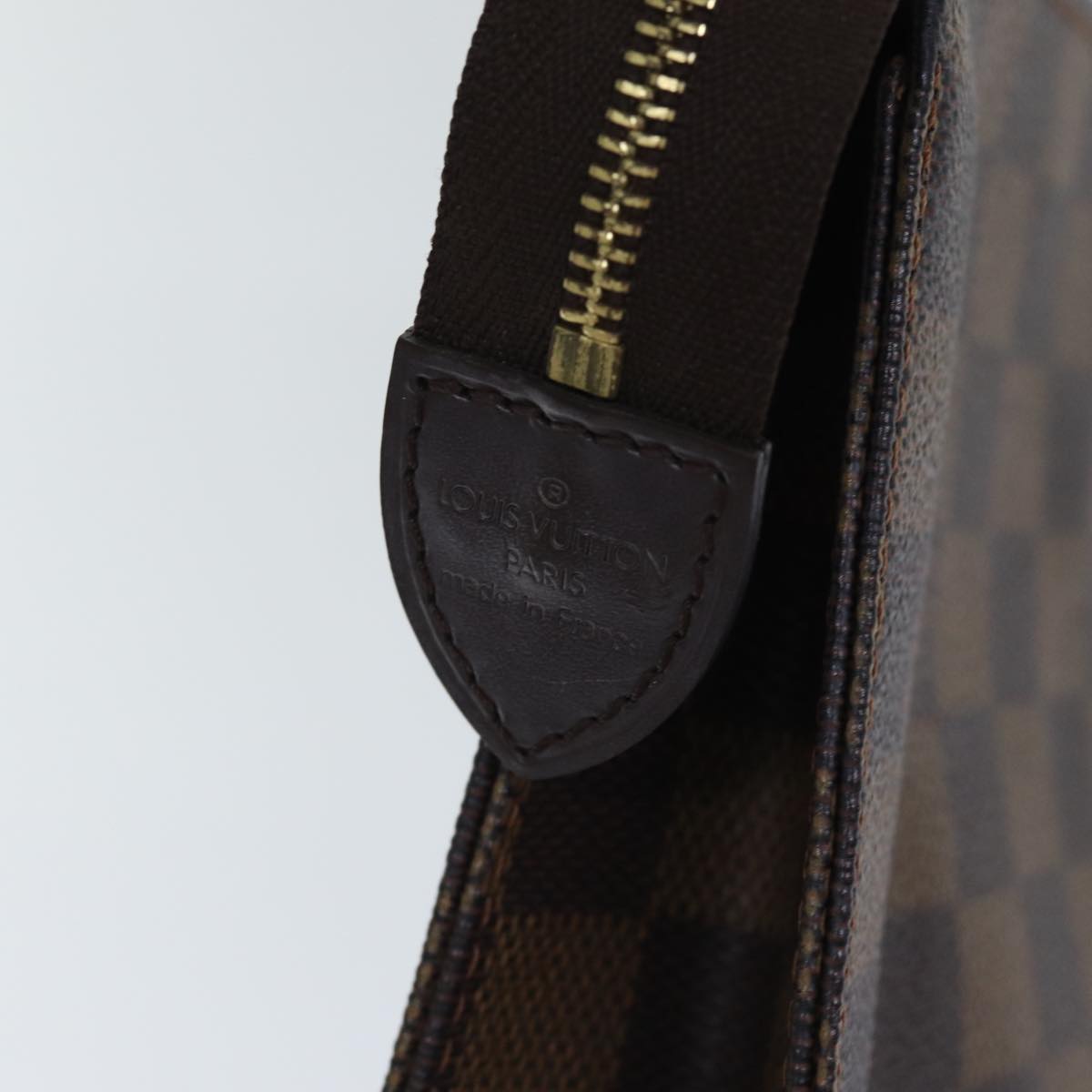 LOUIS VUITTON Damier Ebene Poche Toilette 26 Pouch N47543 LV 89211
