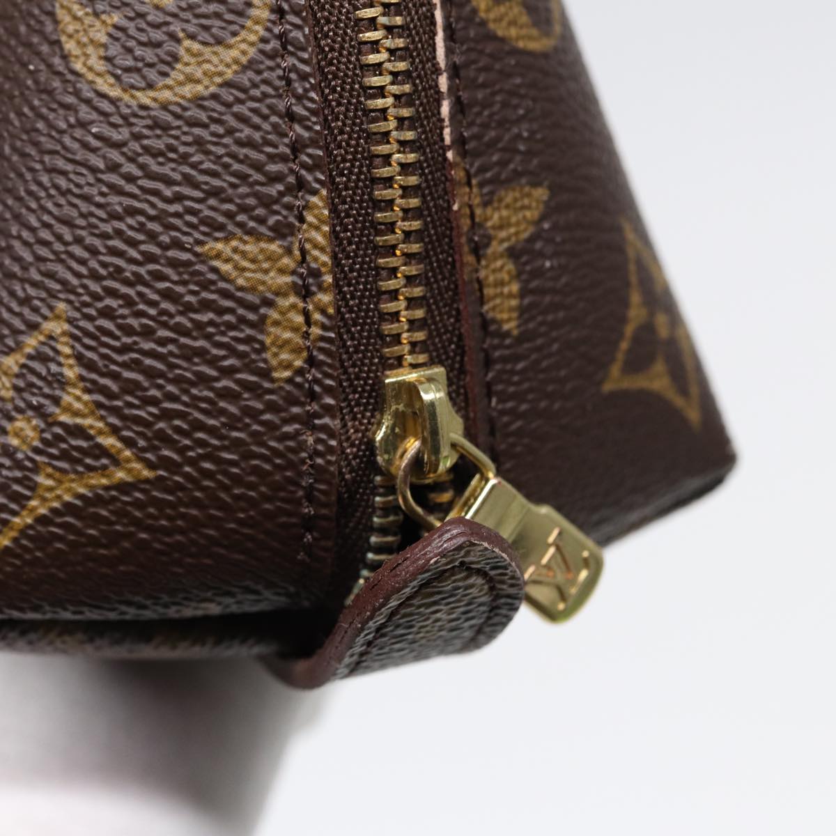 LOUIS VUITTON Monogram Trousse Demi Ronde Cosmetic Pouch M47520 LV 89289