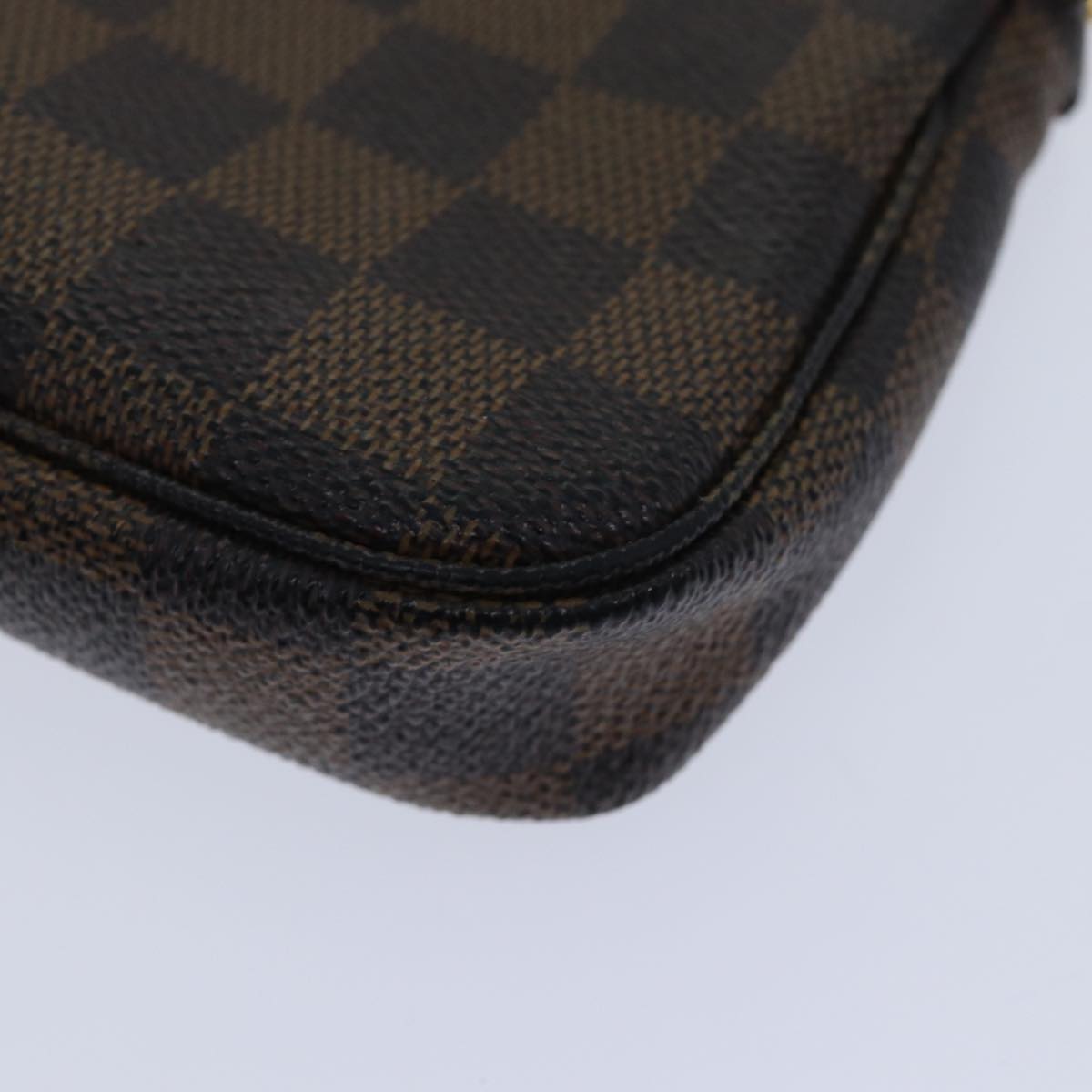LOUIS VUITTON Damier Ebene Mini Pochette Accessoires Pouch N58009 LV 89290