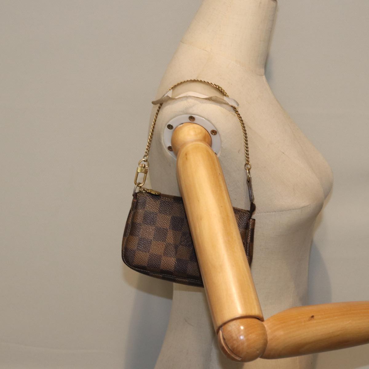 LOUIS VUITTON Damier Ebene Mini Pochette Accessoires Pouch N58009 LV 89290