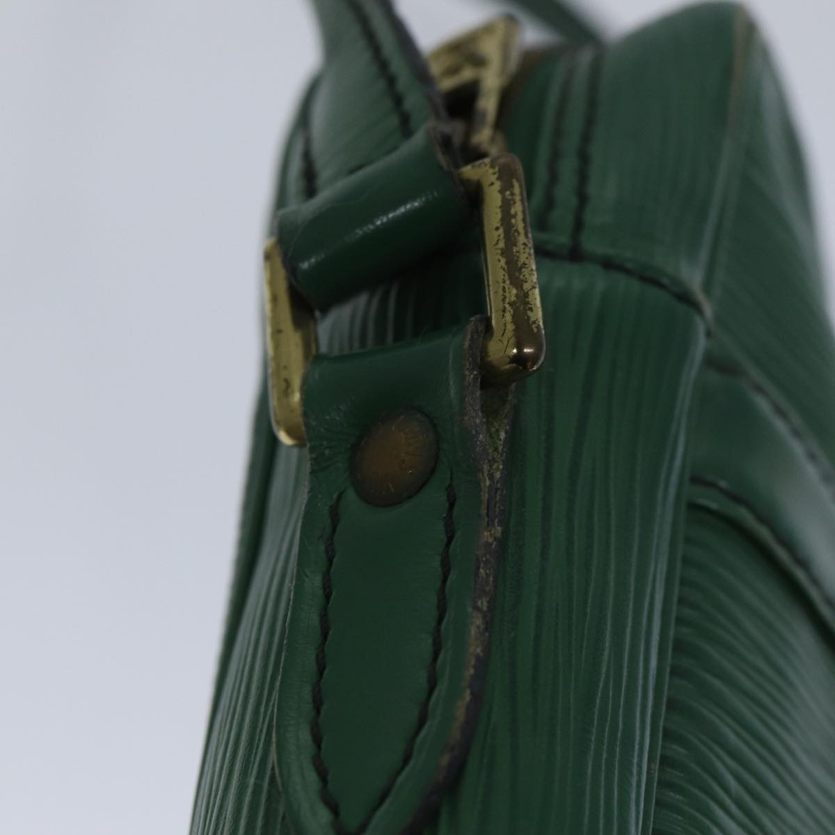 LOUIS VUITTON Epi Danube Shoulder Bag Green M45634 LV 89323