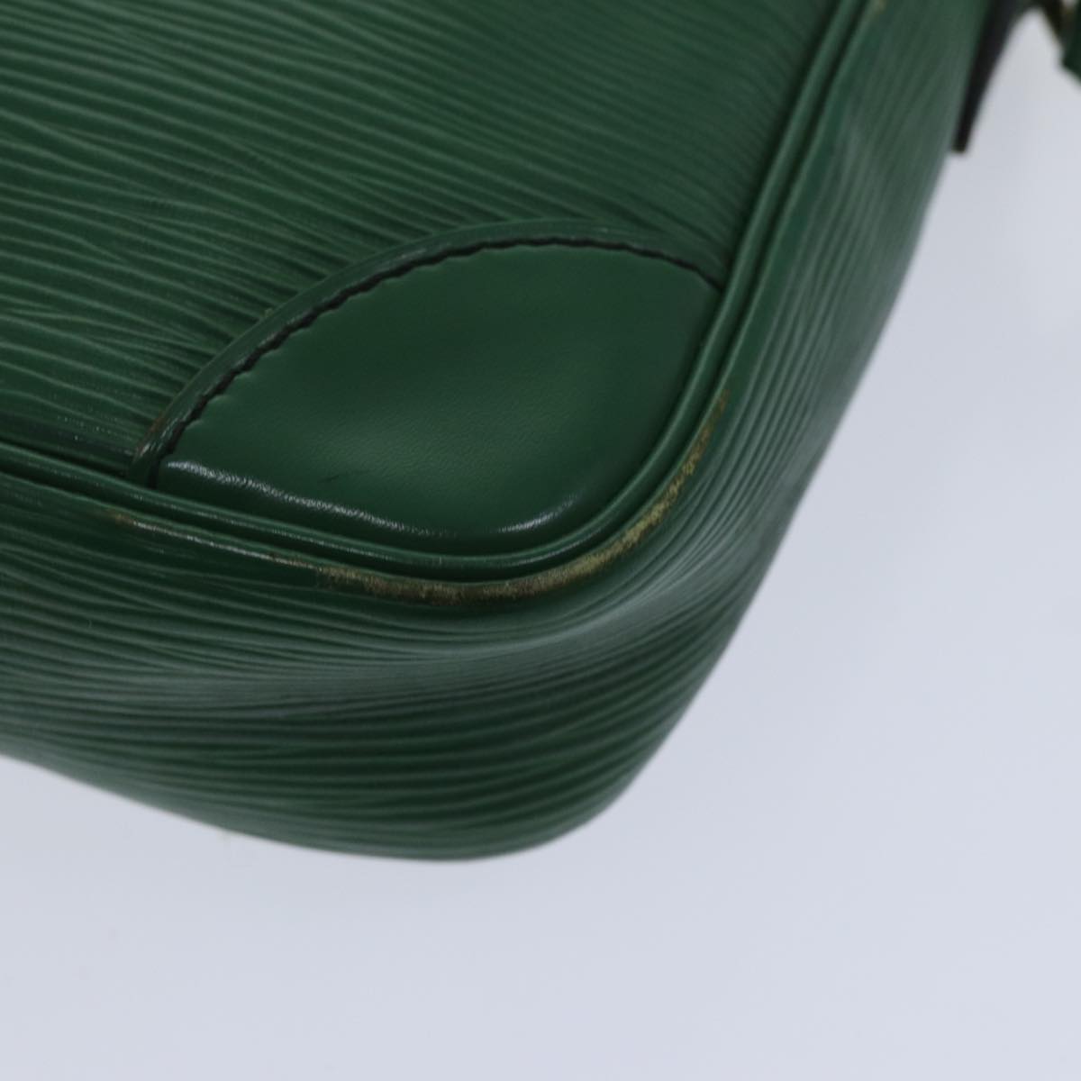 LOUIS VUITTON Epi Danube Shoulder Bag Green M45634 LV 89323