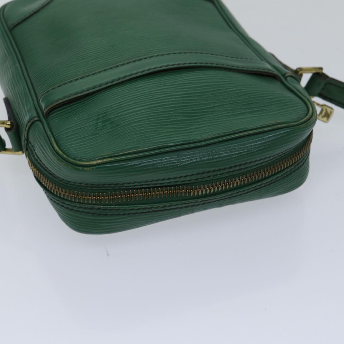 LOUIS VUITTON Epi Danube Shoulder Bag Green M45634 LV 89323